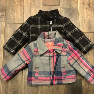 2 girls fashionable coats